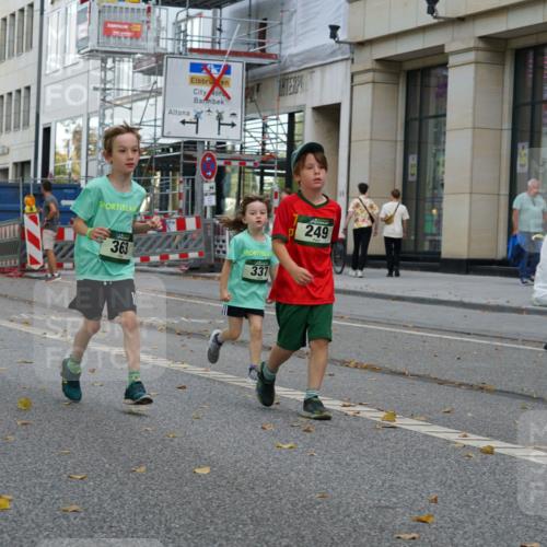 07.09.2025 - BARMER Alsterlauf Yannick Fuchs http://msf.ph/oto/8830445 07.09.2025 10:51:27 Laufen 363, 337, 249 meine-sportfotos.de