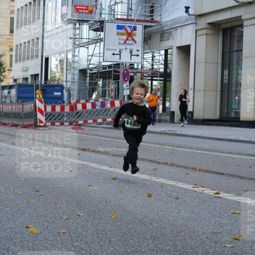 07.09.2025 - BARMER Alsterlauf Yannick Fuchs http://msf.ph/oto/8830534 07.09.2025 10:52:15 Laufen 8425, 4485 meine-sportfotos.de