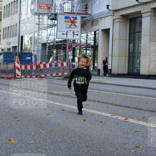 07.09.2025 - BARMER Alsterlauf Yannick Fuchs http://msf.ph/oto/8830535 07.09.2025 10:52:15 Laufen 8425, 6421, 4485 meine-sportfotos.de