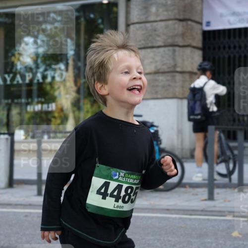 07.09.2025 - BARMER Alsterlauf Yannick Fuchs http://msf.ph/oto/8830549 07.09.2025 10:52:17 Laufen 136, 4485, 00, 238307284 meine-sportfotos.de