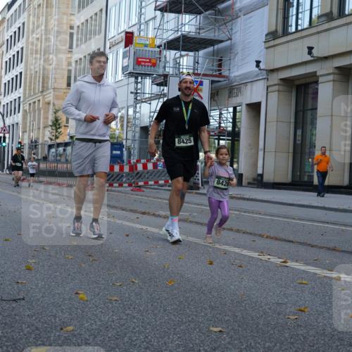 07.09.2025 - BARMER Alsterlauf Yannick Fuchs http://msf.ph/oto/8830554 07.09.2025 10:52:23 Laufen 8425, 8426 meine-sportfotos.de