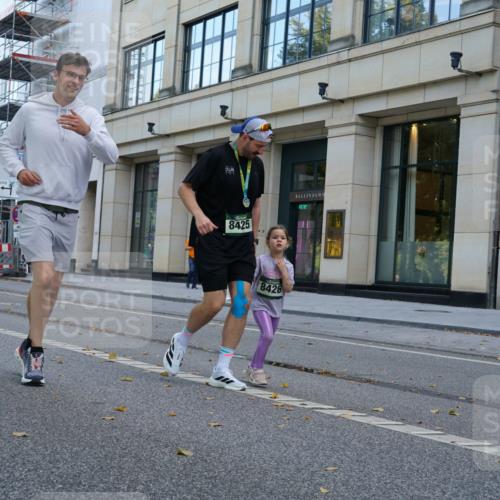 07.09.2025 - BARMER Alsterlauf Yannick Fuchs http://msf.ph/oto/8830559 07.09.2025 10:52:25 Laufen 1, 8425, 8426 meine-sportfotos.de