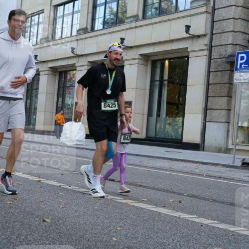 07.09.2025 - BARMER Alsterlauf Yannick Fuchs http://msf.ph/oto/8830562 07.09.2025 10:52:25 Laufen 8425, 842 meine-sportfotos.de