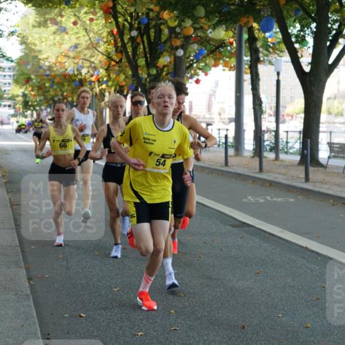 07.09.2025 - BARMER Alsterlauf Yannick Fuchs http://msf.ph/oto/8830622 07.09.2025 11:00:49 Laufen 66, 39, 54 meine-sportfotos.de