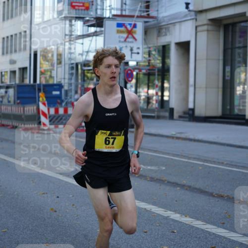 07.09.2025 - BARMER Alsterlauf Yannick Fuchs http://msf.ph/oto/8830668 07.09.2025 11:01:24 Laufen 67, 50 meine-sportfotos.de