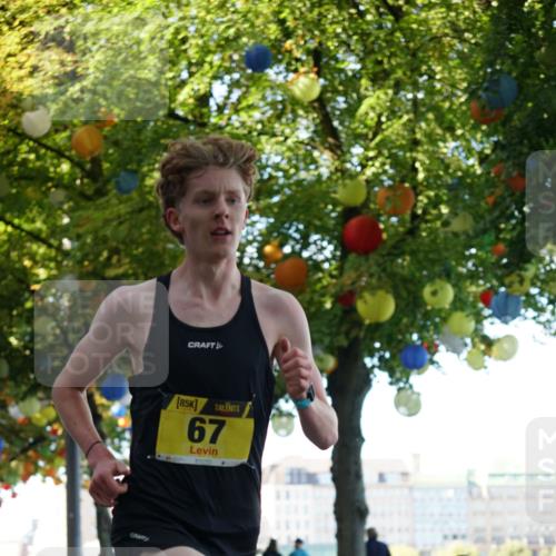 07.09.2025 - BARMER Alsterlauf Yannick Fuchs http://msf.ph/oto/8830734 07.09.2025 11:03:43 Laufen 5, 67 meine-sportfotos.de