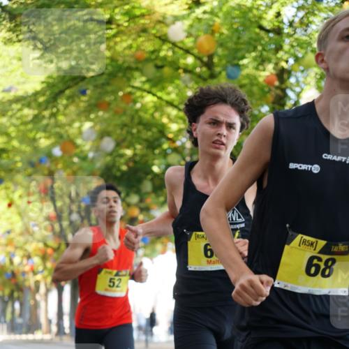 07.09.2025 - BARMER Alsterlauf Yannick Fuchs http://msf.ph/oto/8830745 07.09.2025 11:04:03 Laufen 52, 39, 5, 6, 5, 68 meine-sportfotos.de