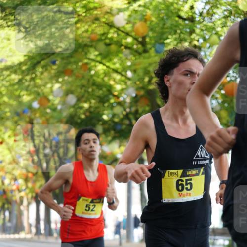 07.09.2025 - BARMER Alsterlauf Yannick Fuchs http://msf.ph/oto/8830746 07.09.2025 11:04:03 Laufen 52, 5, 65 meine-sportfotos.de