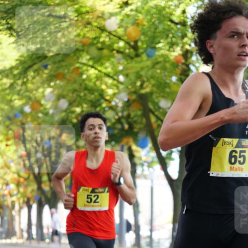 07.09.2025 - BARMER Alsterlauf Yannick Fuchs http://msf.ph/oto/8830747 07.09.2025 11:04:04 Laufen 52, 5, 65 meine-sportfotos.de