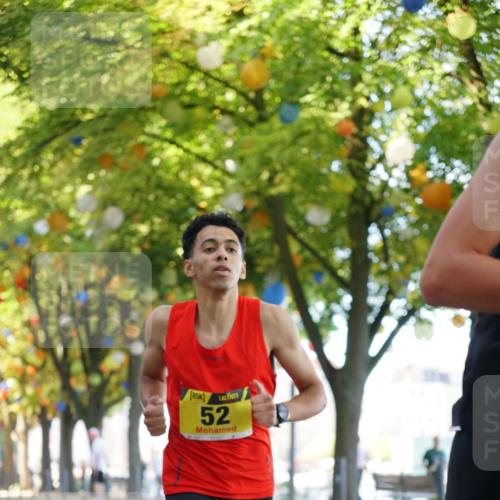 07.09.2025 - BARMER Alsterlauf Yannick Fuchs http://msf.ph/oto/8830748 07.09.2025 11:04:04 Laufen 52 meine-sportfotos.de
