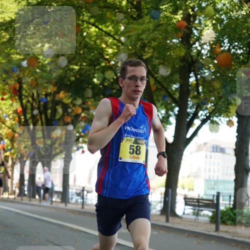 07.09.2025 - BARMER Alsterlauf Yannick Fuchs http://msf.ph/oto/8830780 07.09.2025 11:04:27 Laufen 5, 58 meine-sportfotos.de