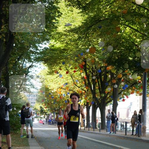 07.09.2025 - BARMER Alsterlauf Yannick Fuchs http://msf.ph/oto/8830883 07.09.2025 11:10:38 Laufen 65 meine-sportfotos.de