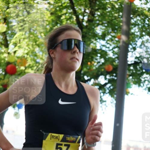 07.09.2025 - BARMER Alsterlauf Yannick Fuchs http://msf.ph/oto/8830922 07.09.2025 11:11:12 Laufen 5, 57 meine-sportfotos.de