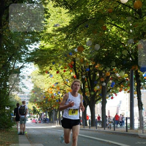 07.09.2025 - BARMER Alsterlauf Yannick Fuchs http://msf.ph/oto/8830924 07.09.2025 11:11:15 Laufen 69 meine-sportfotos.de
