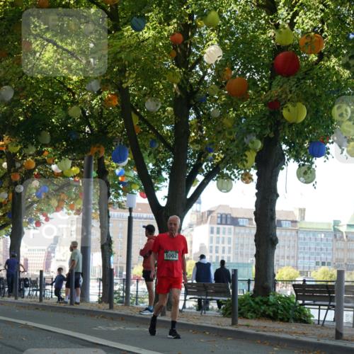 07.09.2025 - BARMER Alsterlauf Yannick Fuchs http://msf.ph/oto/8830960 07.09.2025 11:12:56 Laufen 1002 meine-sportfotos.de