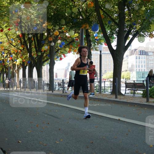 07.09.2025 - BARMER Alsterlauf Yannick Fuchs http://msf.ph/oto/8830996 07.09.2025 11:13:58 Laufen 65 meine-sportfotos.de