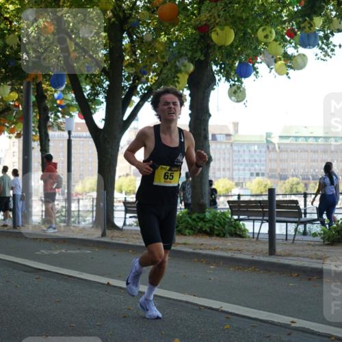 07.09.2025 - BARMER Alsterlauf Yannick Fuchs http://msf.ph/oto/8830998 07.09.2025 11:13:59 Laufen 65 meine-sportfotos.de