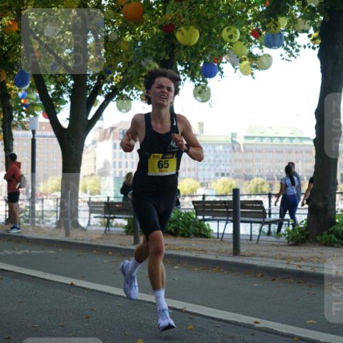 07.09.2025 - BARMER Alsterlauf Yannick Fuchs http://msf.ph/oto/8830999 07.09.2025 11:13:59 Laufen 65 meine-sportfotos.de