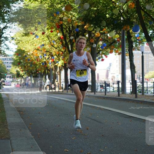 07.09.2025 - BARMER Alsterlauf Yannick Fuchs http://msf.ph/oto/8831056 07.09.2025 11:14:55 Laufen 69 meine-sportfotos.de