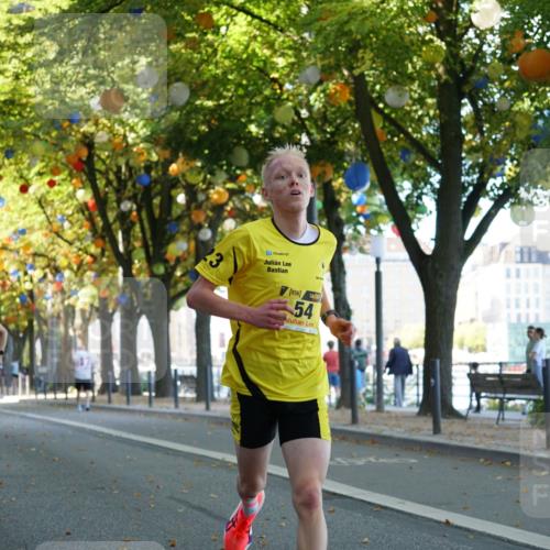 07.09.2025 - BARMER Alsterlauf Yannick Fuchs http://msf.ph/oto/8831079 07.09.2025 11:15:56 Laufen 58, 54, 1 meine-sportfotos.de