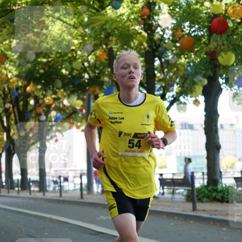 07.09.2025 - BARMER Alsterlauf Yannick Fuchs http://msf.ph/oto/8831082 07.09.2025 11:15:56 Laufen 58, 5, 54 meine-sportfotos.de