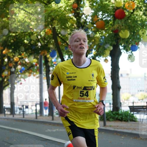 07.09.2025 - BARMER Alsterlauf Yannick Fuchs http://msf.ph/oto/8831083 07.09.2025 11:15:56 Laufen 5, 54 meine-sportfotos.de