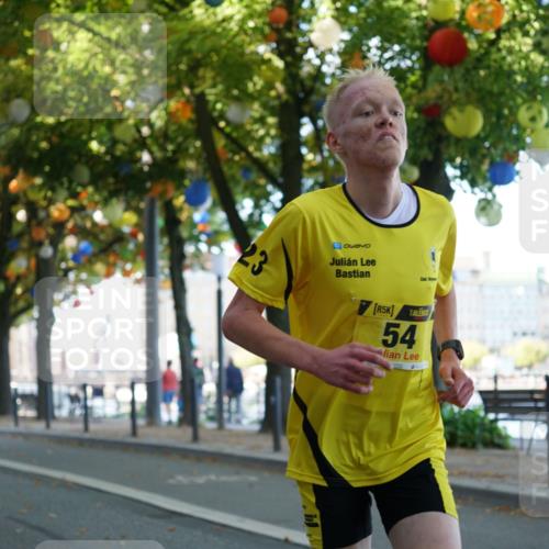 07.09.2025 - BARMER Alsterlauf Yannick Fuchs http://msf.ph/oto/8831084 07.09.2025 11:15:56 Laufen 23, 5, 54 meine-sportfotos.de