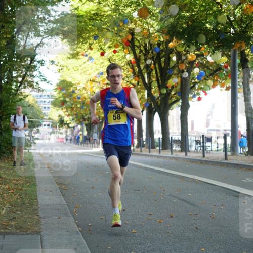 07.09.2025 - BARMER Alsterlauf Yannick Fuchs http://msf.ph/oto/8831087 07.09.2025 11:15:58 Laufen 58 meine-sportfotos.de