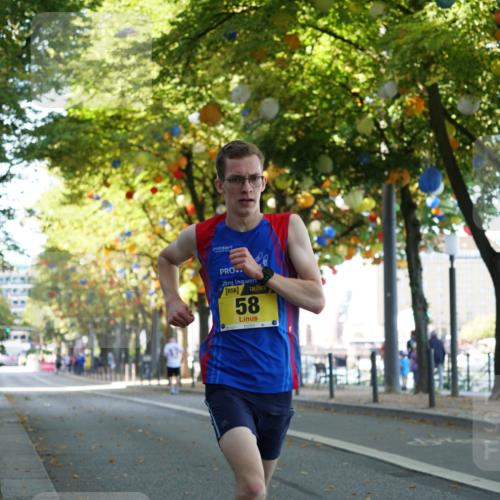 07.09.2025 - BARMER Alsterlauf Yannick Fuchs http://msf.ph/oto/8831089 07.09.2025 11:15:58 Laufen 5, 58 meine-sportfotos.de