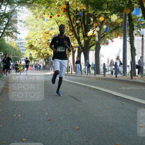 07.09.2025 - BARMER Alsterlauf Yannick Fuchs http://msf.ph/oto/8831128 07.09.2025 11:30:43 Laufen 4357, 1259 meine-sportfotos.de