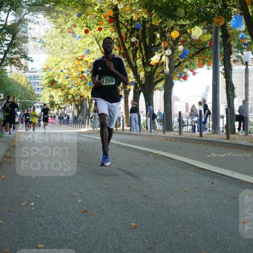 07.09.2025 - BARMER Alsterlauf Yannick Fuchs http://msf.ph/oto/8831129 07.09.2025 11:30:43 Laufen 4357, 1259 meine-sportfotos.de
