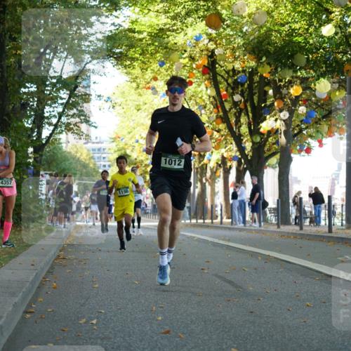 07.09.2025 - BARMER Alsterlauf Yannick Fuchs http://msf.ph/oto/8831138 07.09.2025 11:30:51 Laufen 4357, 1198, 1012 meine-sportfotos.de
