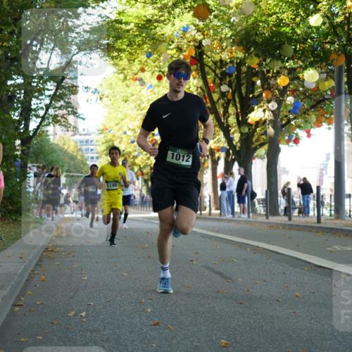 07.09.2025 - BARMER Alsterlauf Yannick Fuchs http://msf.ph/oto/8831140 07.09.2025 11:30:52 Laufen 4357, 4107, 1198, 1012 meine-sportfotos.de