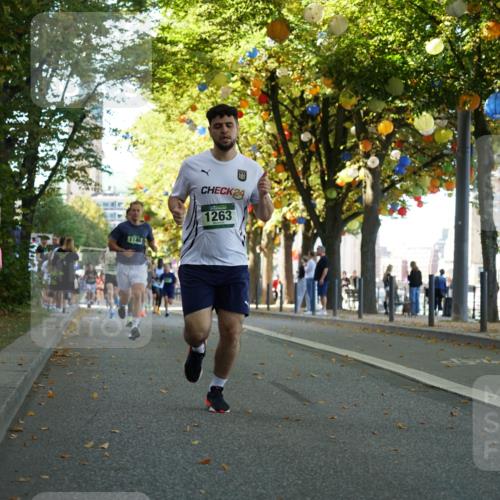 07.09.2025 - BARMER Alsterlauf Yannick Fuchs http://msf.ph/oto/8831163 07.09.2025 11:30:59 Laufen 1146, 4357, 24, 1263 meine-sportfotos.de