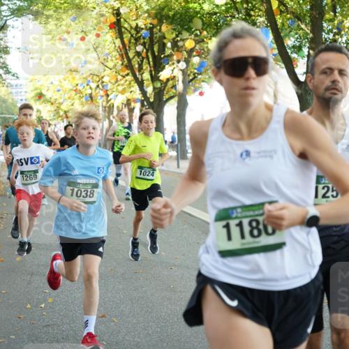 07.09.2025 - BARMER Alsterlauf Yannick Fuchs http://msf.ph/oto/8831206 07.09.2025 11:31:15 Laufen 1269, 1038, 1024, 1186, 125, 1138 meine-sportfotos.de