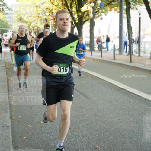 07.09.2025 - BARMER Alsterlauf Yannick Fuchs http://msf.ph/oto/8831229 07.09.2025 11:31:23 Laufen 1155, 6, 015 meine-sportfotos.de