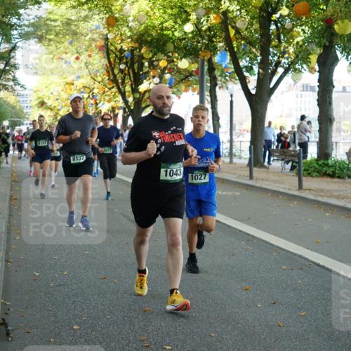 07.09.2025 - BARMER Alsterlauf Yannick Fuchs http://msf.ph/oto/8831255 07.09.2025 11:31:32 Laufen 8151, 8137, 3072, 1043, 1027 meine-sportfotos.de