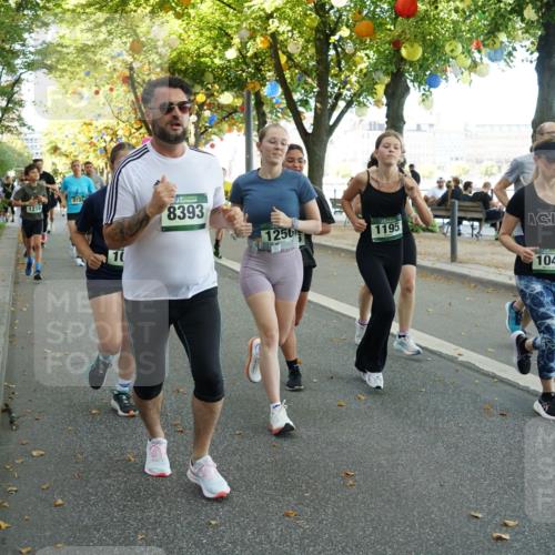 07.09.2025 - BARMER Alsterlauf Yannick Fuchs http://msf.ph/oto/8831312 07.09.2025 11:31:48 Laufen 1219, 10, 8393, 1250, 1195, 1047 meine-sportfotos.de