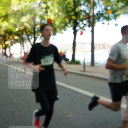 07.09.2025 - BARMER Alsterlauf Yannick Fuchs http://msf.ph/oto/8831326 07.09.2025 11:31:53 Laufen  meine-sportfotos.de