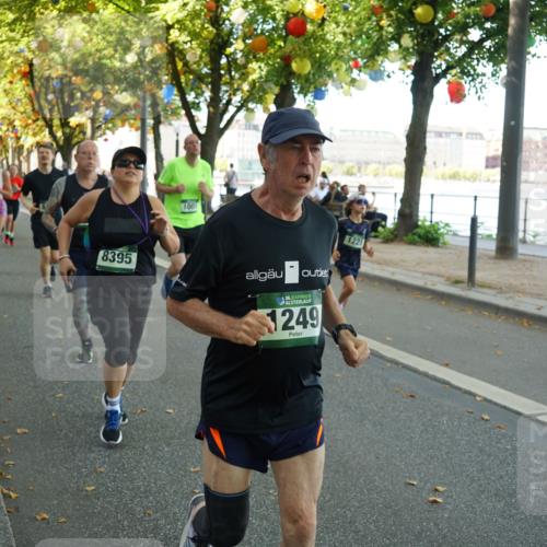 07.09.2025 - BARMER Alsterlauf Yannick Fuchs http://msf.ph/oto/8831345 07.09.2025 11:32:05 Laufen 144, 8395, 100, 36, 1249, 1221 meine-sportfotos.de
