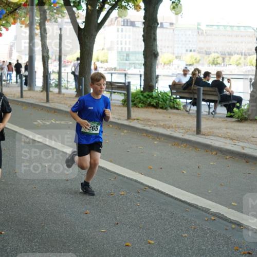 07.09.2025 - BARMER Alsterlauf Yannick Fuchs http://msf.ph/oto/8831360 07.09.2025 11:32:12 Laufen 8260, 265 meine-sportfotos.de