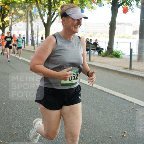07.09.2025 - BARMER Alsterlauf Yannick Fuchs http://msf.ph/oto/8831376 07.09.2025 11:32:21 Laufen 6320, 1034, 136, 052, 105 meine-sportfotos.de