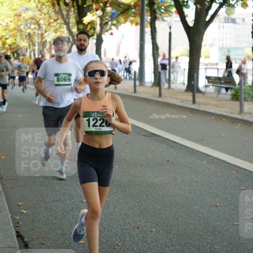 07.09.2025 - BARMER Alsterlauf Yannick Fuchs http://msf.ph/oto/8831393 07.09.2025 11:32:27 Laufen 8069, 36, 1226 meine-sportfotos.de