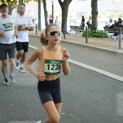 07.09.2025 - BARMER Alsterlauf Yannick Fuchs http://msf.ph/oto/8831397 07.09.2025 11:32:27 Laufen 8069, 36, 1220 meine-sportfotos.de