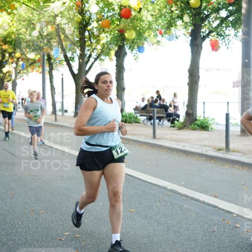 07.09.2025 - BARMER Alsterlauf Yannick Fuchs http://msf.ph/oto/8831410 07.09.2025 11:32:33 Laufen 1218, 1267, 123, 1092, 10 meine-sportfotos.de