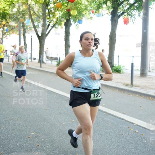 07.09.2025 - BARMER Alsterlauf Yannick Fuchs http://msf.ph/oto/8831413 07.09.2025 11:32:34 Laufen 126, 218, 123 meine-sportfotos.de