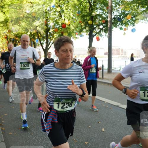 07.09.2025 - BARMER Alsterlauf Yannick Fuchs http://msf.ph/oto/8831444 07.09.2025 11:32:43 Laufen 141147, 1028, 36, 1228, 1178, 36, 1227, 122 meine-sportfotos.de