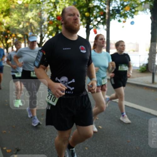 07.09.2025 - BARMER Alsterlauf Yannick Fuchs http://msf.ph/oto/8831450 07.09.2025 11:32:45 Laufen 210 meine-sportfotos.de