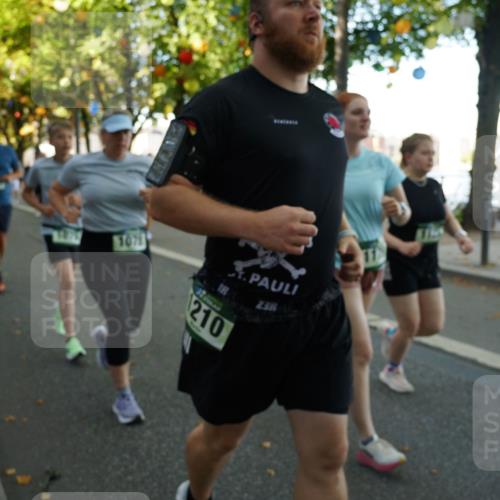 07.09.2025 - BARMER Alsterlauf Yannick Fuchs http://msf.ph/oto/8831451 07.09.2025 11:32:45 Laufen 1071, 210, 2311 meine-sportfotos.de