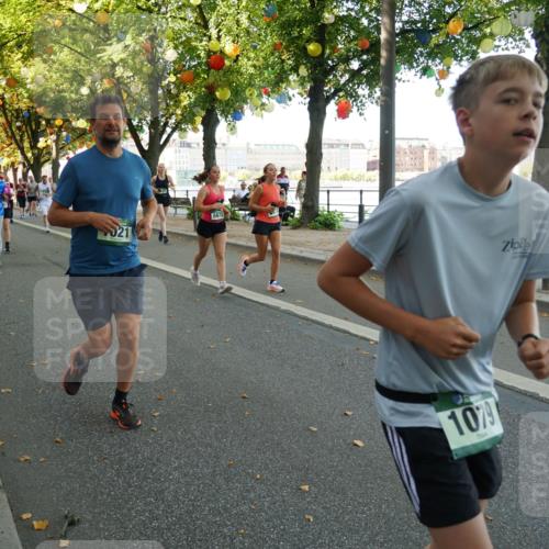 07.09.2025 - BARMER Alsterlauf Yannick Fuchs http://msf.ph/oto/8831454 07.09.2025 11:32:46 Laufen 1237, 021, 8475, 1079 meine-sportfotos.de